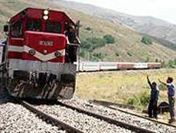 Kırıkkalede tren raydan çıktı