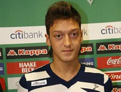 Mesut Özile şok