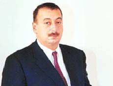 Aliyev Gülün adını ağzına almadı