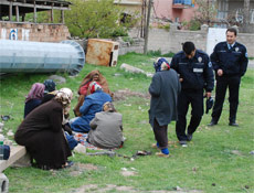 Bu kadınlar ne yapıyor dersiniz!