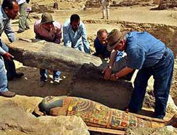 Mısırda onlarca mumya bulundu