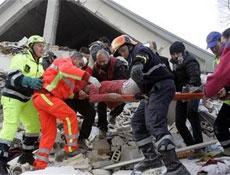 İtalyadaki depremde ölü sayısı artıyor